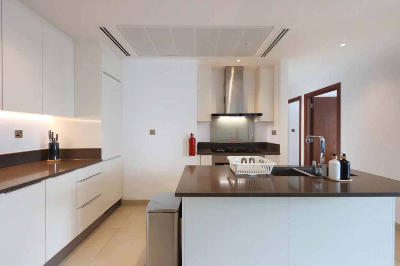 Livbnb - Marina Gate 3br With Sea And Marina Views Apartment *